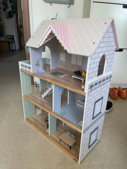 Dětský domeček s vybavením - 3