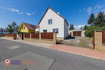 Prodej rodinného domu 5+1, 1004 m², Mělník - 3