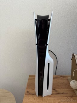 Herní konzole Sony PlayStation 5 (typ modelu - slim) (PS7110 - 3