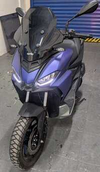 Aprilia SR GT 125 - 3