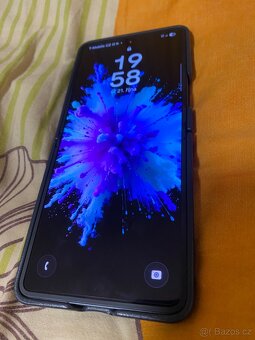 Vyměním zánovní Samsung z Flip 7 512gb - 3