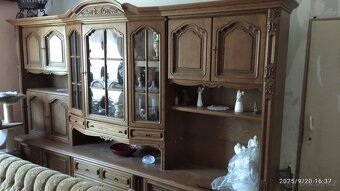 Obývací stěna z masivního dřeva - 3