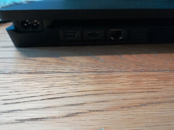 PS 4 slim - 3