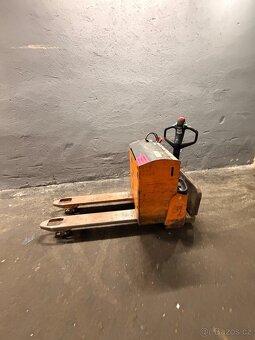 Elektrický paletový vozík Still za 9.000Kč - 3