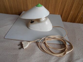 Stará, bakelitová lampička. - 3