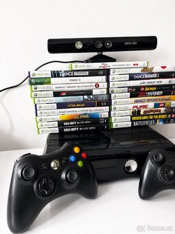 Xbox 360 + 2 Ovladače + Kinect - 3