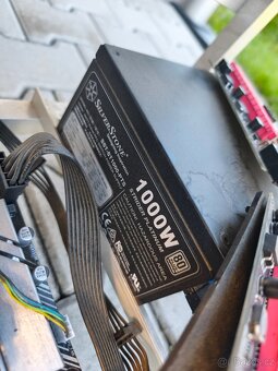 Zbytky po tezbe 2x zdroj, ssd, intel pentium g6400 - 3
