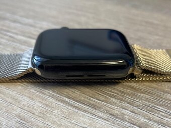 Apple Watch Series 4 44mm grafitová ocel ZÁRUKA - 3