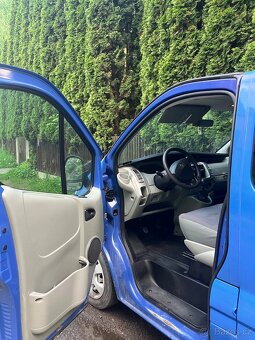 Renault Trafic Passenger 6 míst 2,0dci 84kw spací vestavba - 3