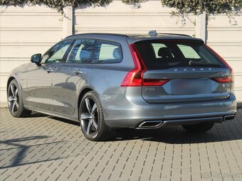 Volvo V90 2,0 T8 PHEV eAWD R-Design ČR 1.maj 16V eAWD 8A/T R - 3