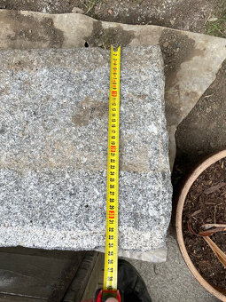 Schodové bloky ze štípané žuly 100x35x18 - 3