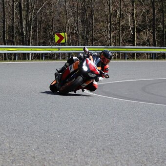 Honda CBR 1000 RR Fireblade Repsol - 3