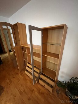 Sestava tří skříní - 3