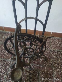 Nabízím rám starého icího stroje BOBBIN firmy R.J. Starý - 3