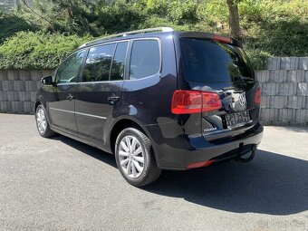 Volkswagen Touran 2.0 TDi 177000KM 7-MÍST r.v. 2011 SERVISKA - 3