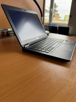 Pěkný notebook Dell Latitude E7250, i5 SSD, záruka - 3