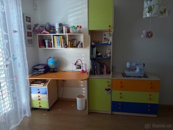 Nábytek - dětský pokoj (velmi dobrý stav) - 3