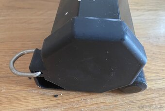 Projekční plátno ELITE SCREENS 110' - 3