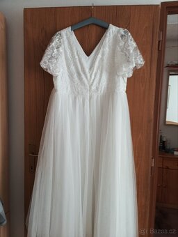 SVATEBNÍ ŠATY - 3