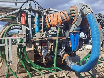 aplikační cisterna Pichon - 3