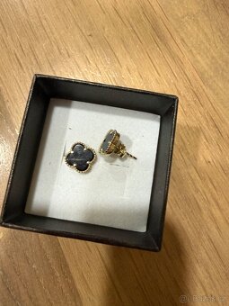 Zlaté náušnice černý čtyřlístek 585 - 3