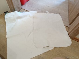 Přebalovací pult s vybavou - 3