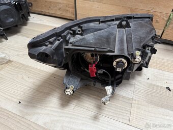 Bi xenon Superb 2 facelift - 3