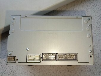 Autorádio Honda CR-V třetí generace  - 3