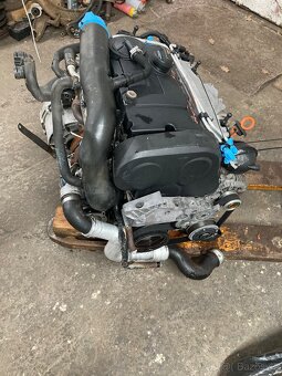 Motor 2.0tdi 100kw - 3