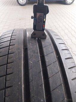 Prodám 2 x letní pneu Michelin 235/40/18 - 3