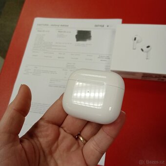 Apple Airpods 3. GEN. MME732M/A záruka 2/2027 iStyle - 3