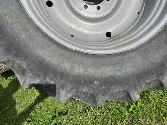 Pneu Mitas 600/65 r38 s diskem - 3
