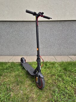 Xiaomi Mi Electric Scooter Pro 2 v dobrém stavu - 3