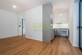 Prodej bytu 1+kk/B, 28 m2 + 4 m2, Praha 8-Kobylisy - 3
