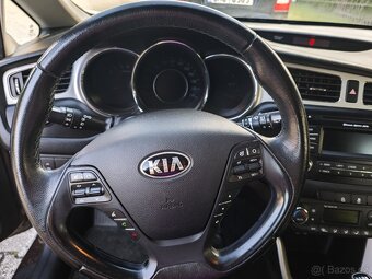 Kia Ceed 1,6 CRDi kombi - 3
