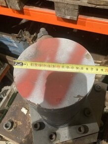 Hydraulicky lis 32 tun - 3