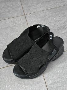 Černé sandále na klinku 40 - 3