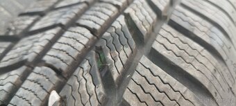 205/60 R16 zimní sada pneumatik 8mm - 3