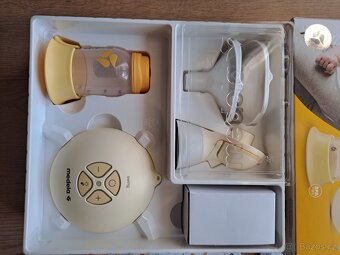 Elektrická odsávačka mléka MEDELA - 3