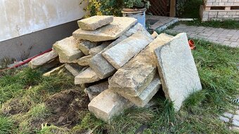 zápražové kameny, zápraží, štípané kameny - 3