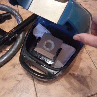 Vysavač - 3