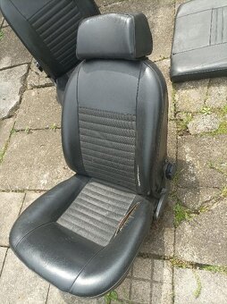 ŠKODA 110R sedadla - 3