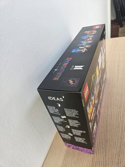 LEGO Ideas 21339 BTS Dynamite - 3