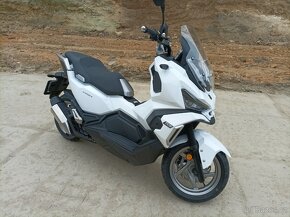 Sym ADX 125 L/C ABS - 3