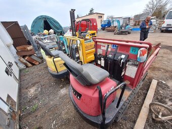 Pásový dumper Yanmar c12r. - 3