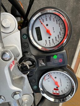 Honda Hornet CB 600 F r.v. 2002 - 3