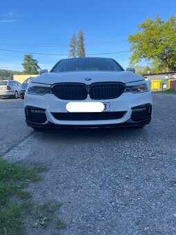 Lipo pod nárazník - ČERNÝ LESK - BMW 5 - G30/G31 - 3