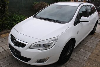 Opel ASTRA 1.4T 103kW - naj. 140 000km - po 1. majiteli - 3