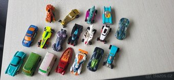 Hot Wheels 18ks. - 3