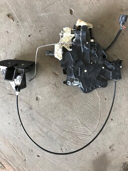 Zamek bočních dveři caddy 2K0843654BD - 3